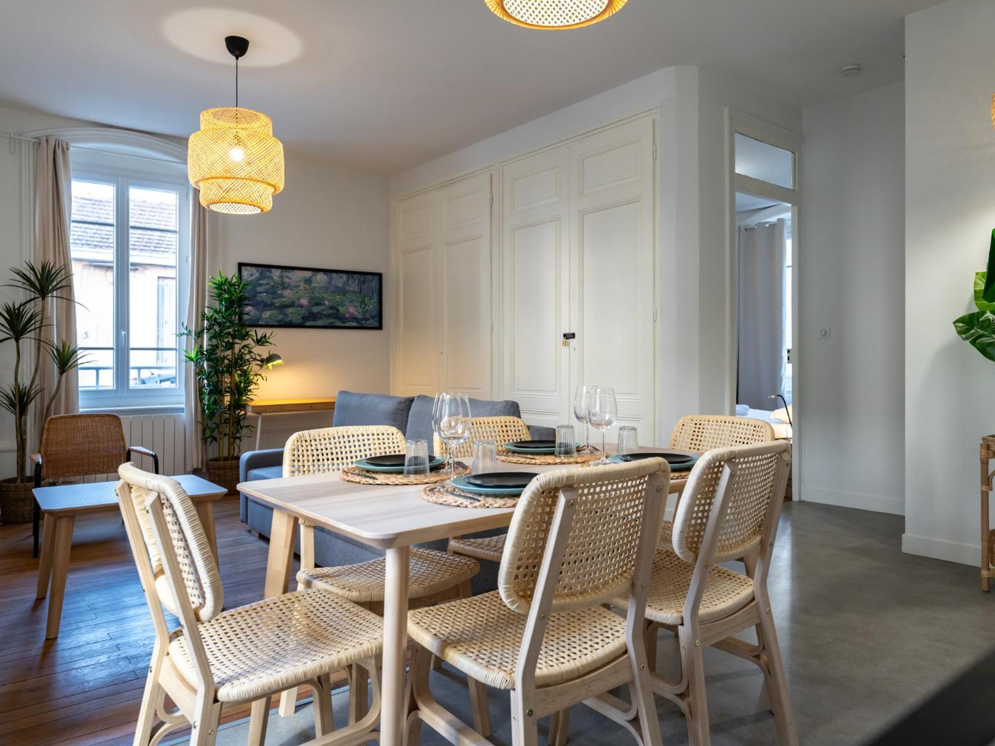 Le Cocon Urbain Maison, 6 Personnes, Avec Parking Proche Tram Et Metro Villeurbanne